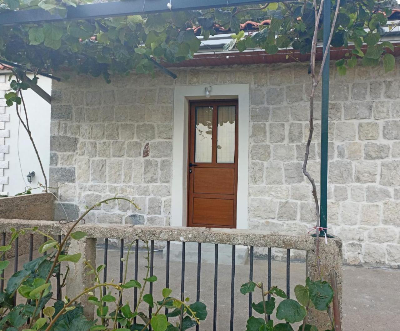 Rustic Stone House Vila Bar Exterior foto