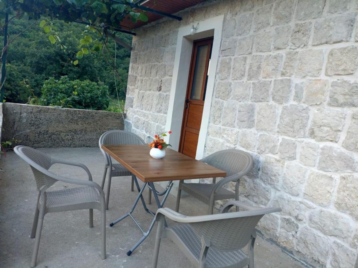 Rustic Stone House Vila Bar Exterior foto